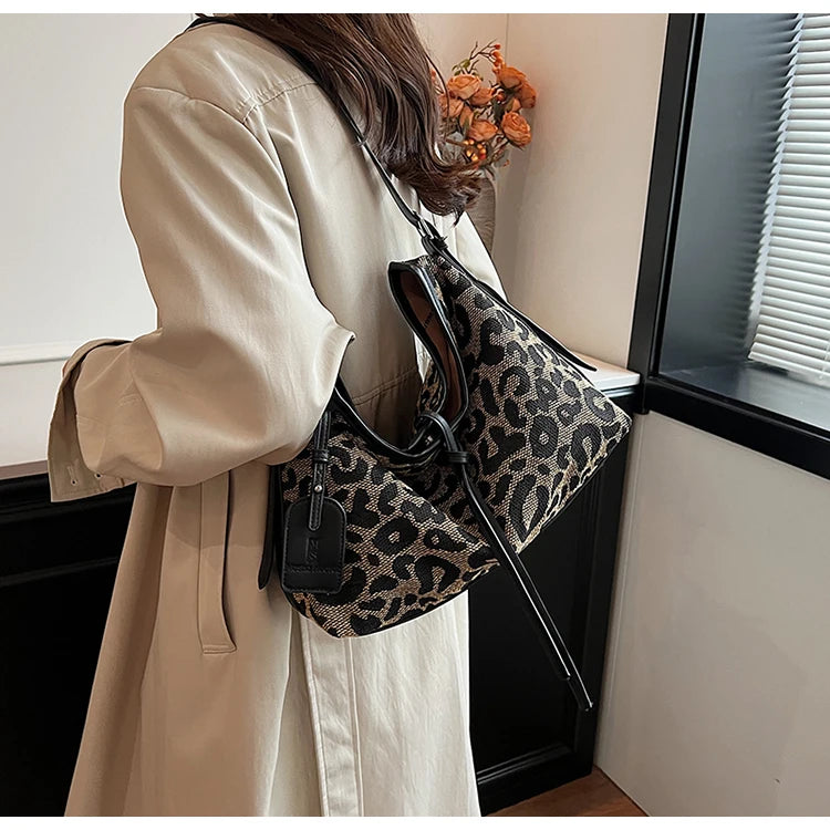 LEOPARD CROSSBODY TOTE BAG