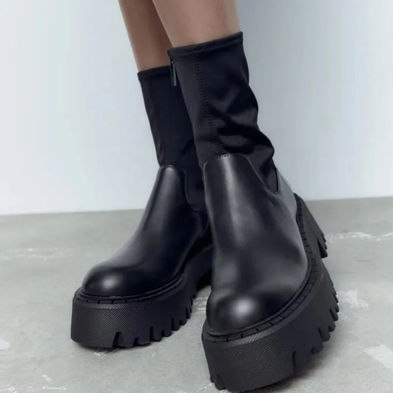 OPULA ANKLE CHELSEA BOOTS