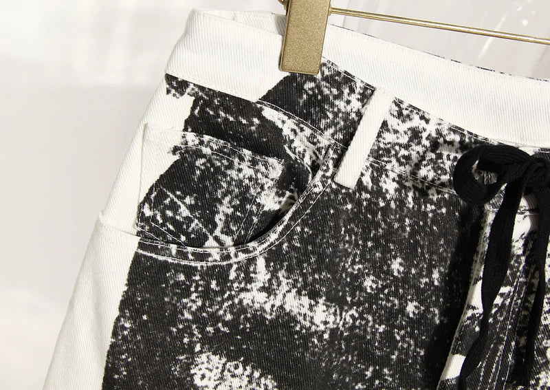 CONTRAST COLOR PRINTED JEAN