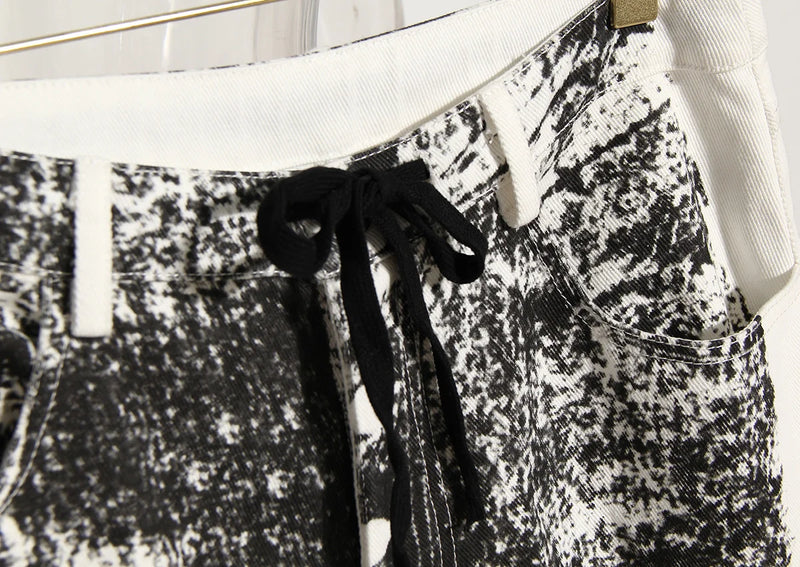 CONTRAST COLOR PRINTED JEAN