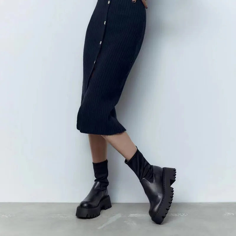 OPULA ANKLE CHELSEA BOOTS